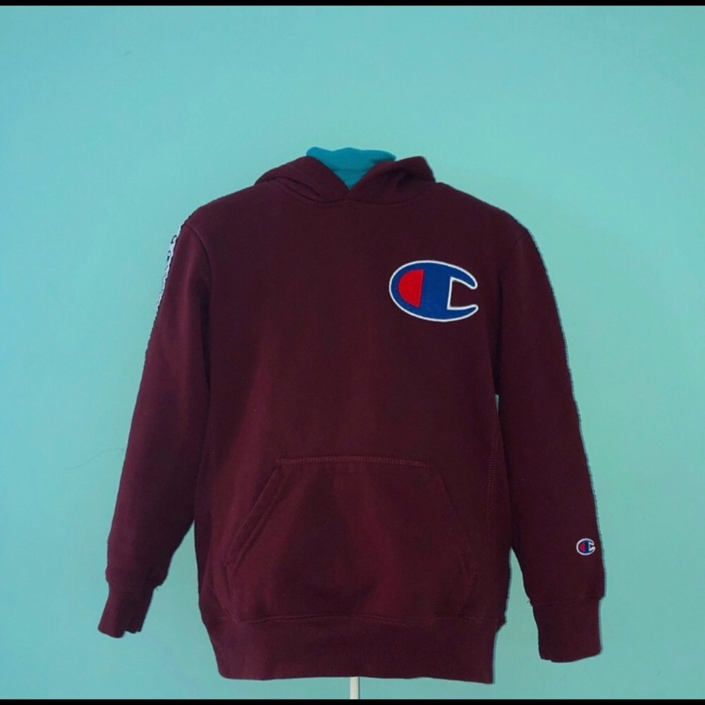 Champion pull-over hoodie (size S)
